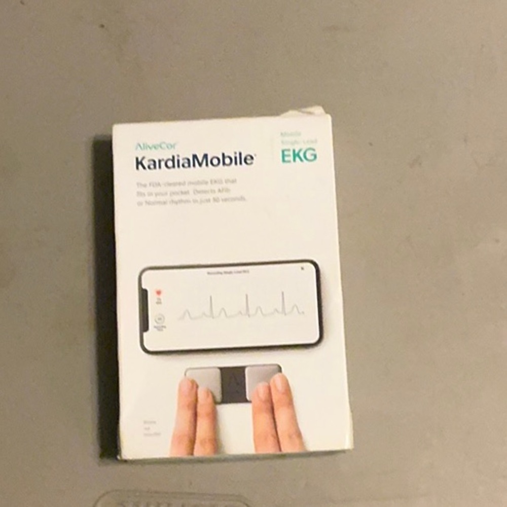 AliveCor KardiaMobile Personal EKG Monitor